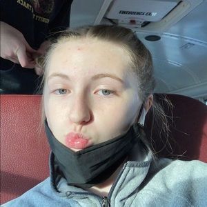 Meet your Posher, Carly